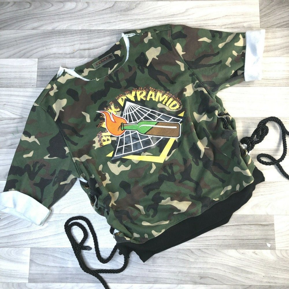 Black Pyramid -Molotov Cocktail Camo Oversized Sweatshirt Pullover Sz XL UNISEX